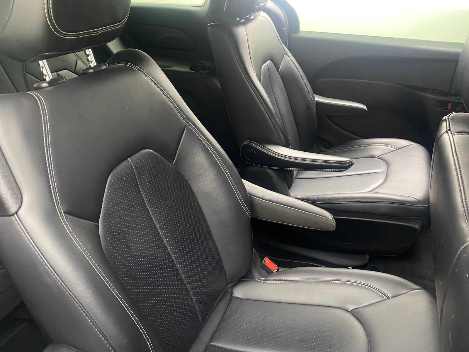 Thumbnail: 2024 Chrysler Pacifica - 5