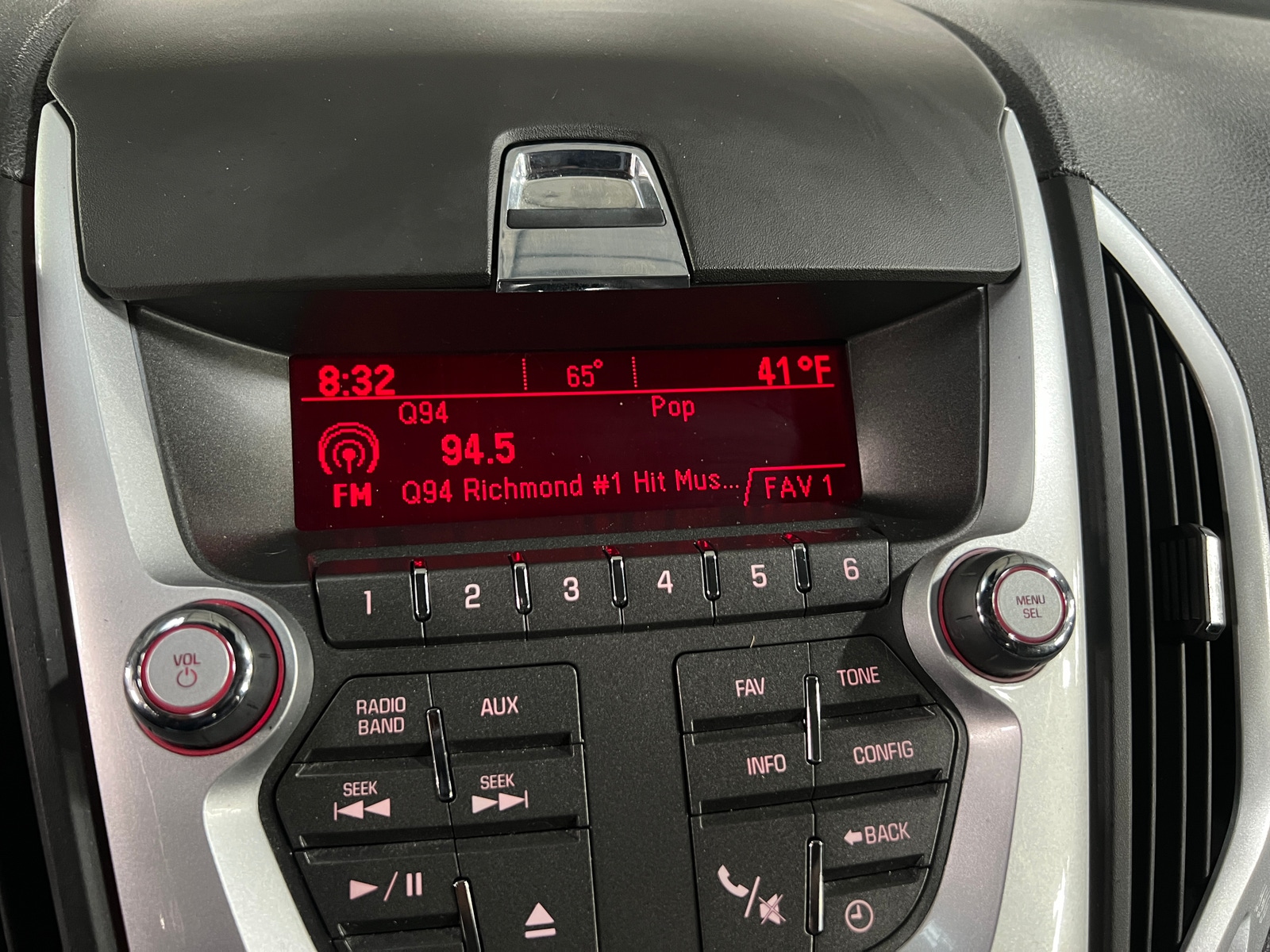 Thumbnail: 2010 GMC Terrain - 3