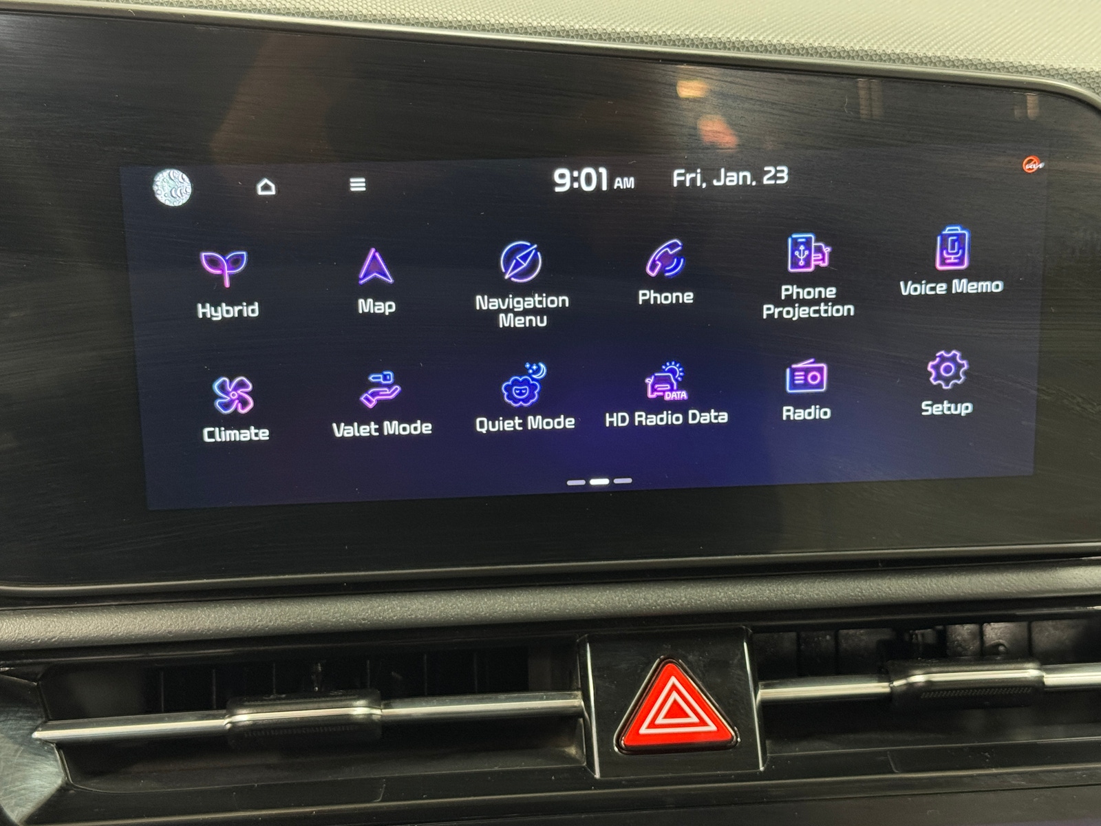 Thumbnail: 2023 Kia Niro - 4