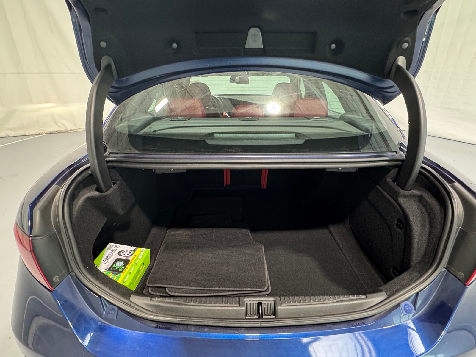 Thumbnail: 2020 Alfa Romeo Giulia - 6