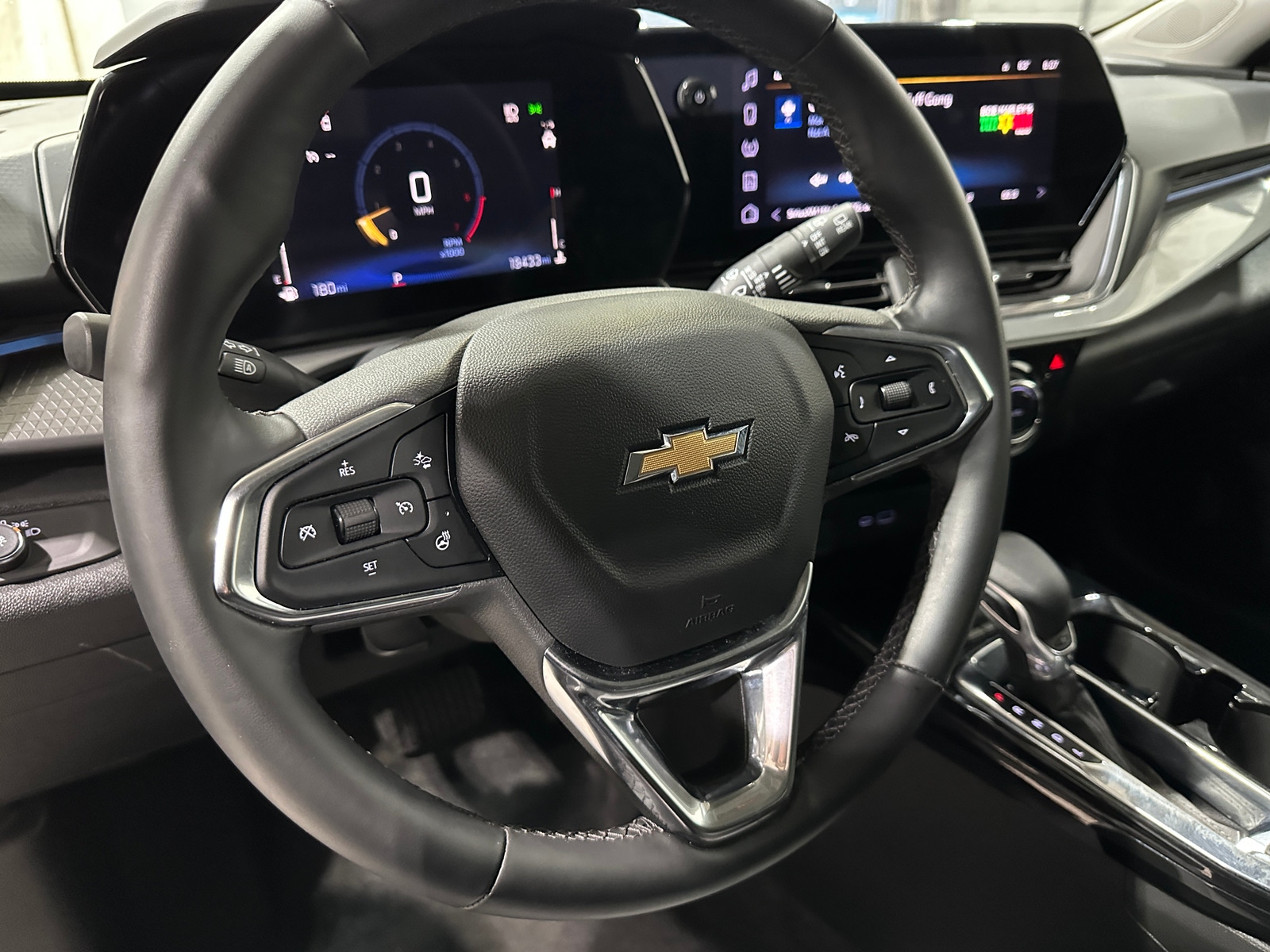 Thumbnail: 2025 Chevrolet Trax - 5