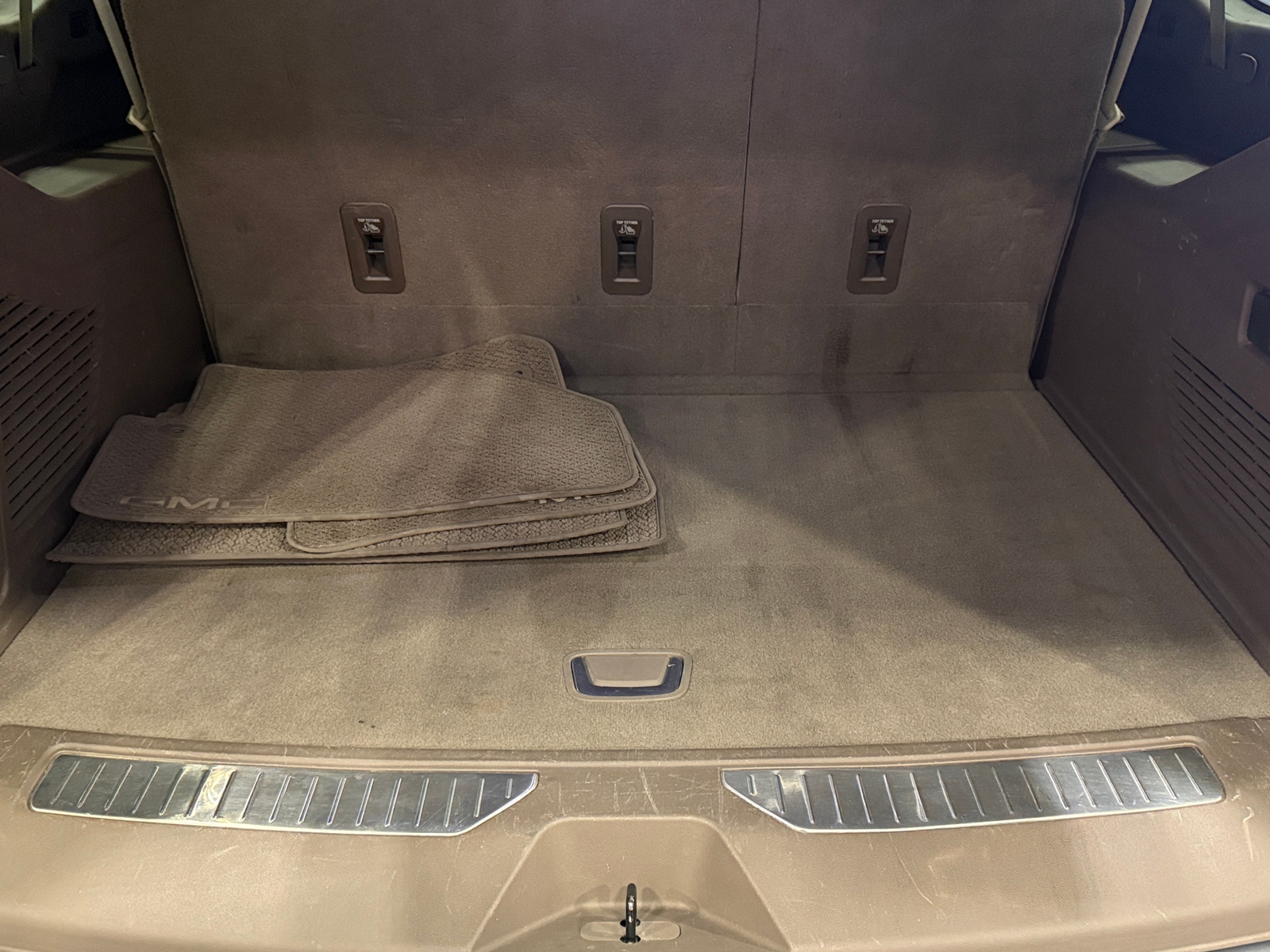 Thumbnail: 2021 GMC Yukon XL - 6