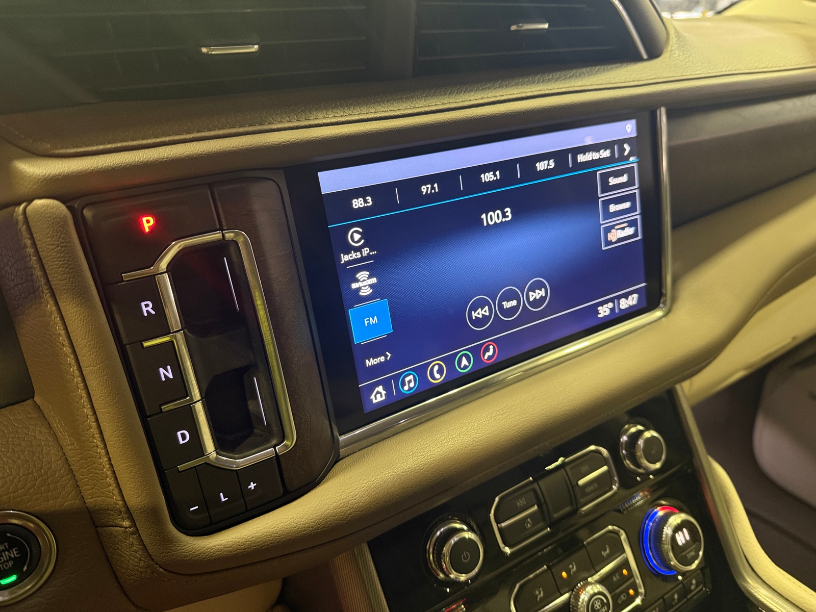 Thumbnail: 2021 GMC Yukon XL - 3