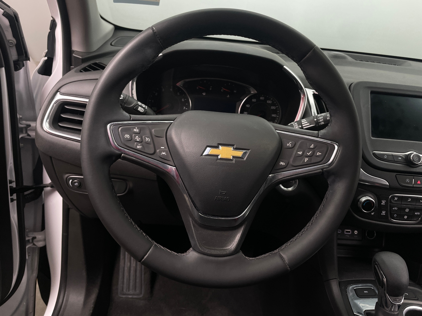 Thumbnail: 2023 Chevrolet Equinox - 5