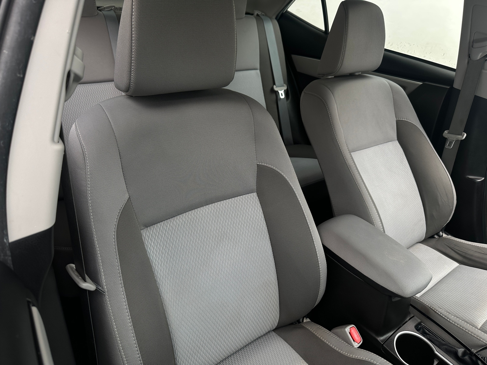 Thumbnail: 2017 Toyota Corolla - 2