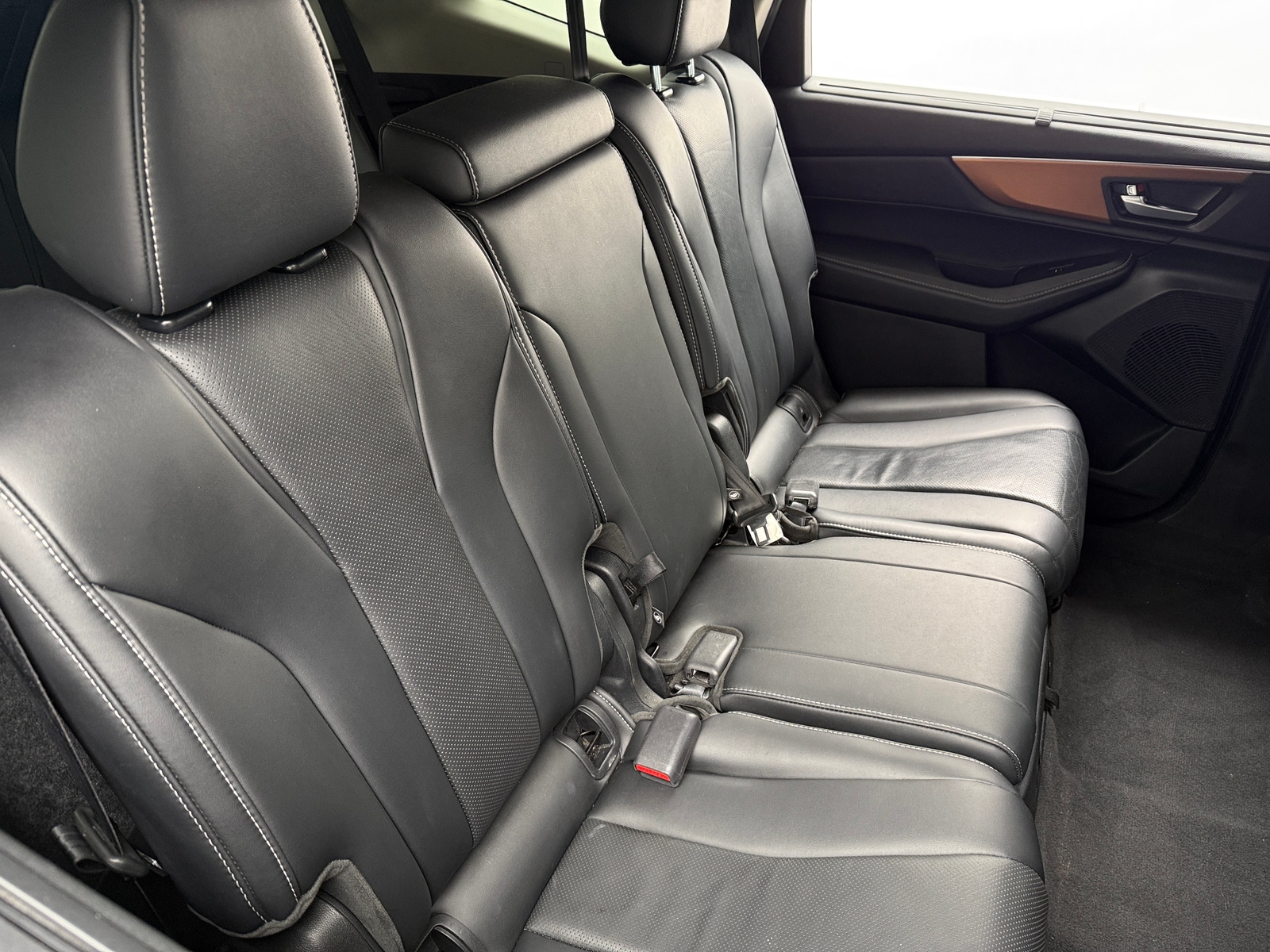 Thumbnail: 2022 Acura MDX - 5