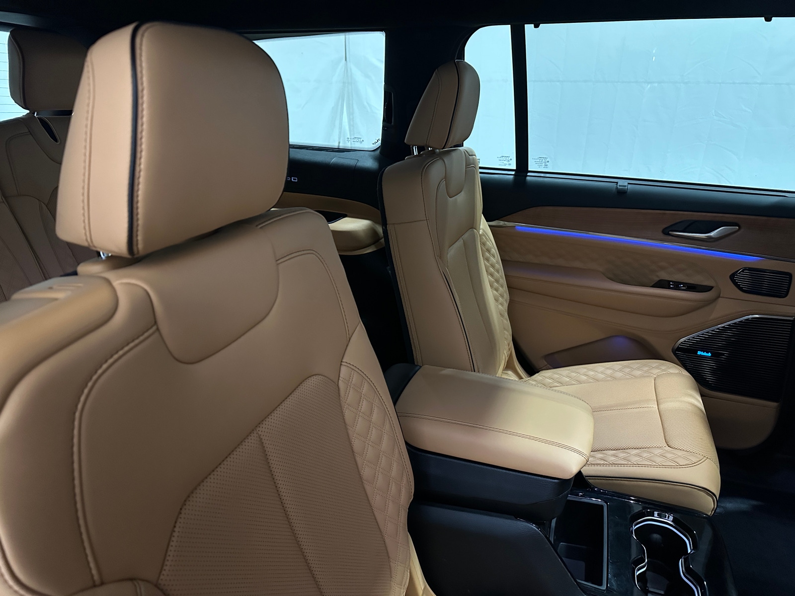 Thumbnail: 2023 Jeep Grand Cherokee L - 5