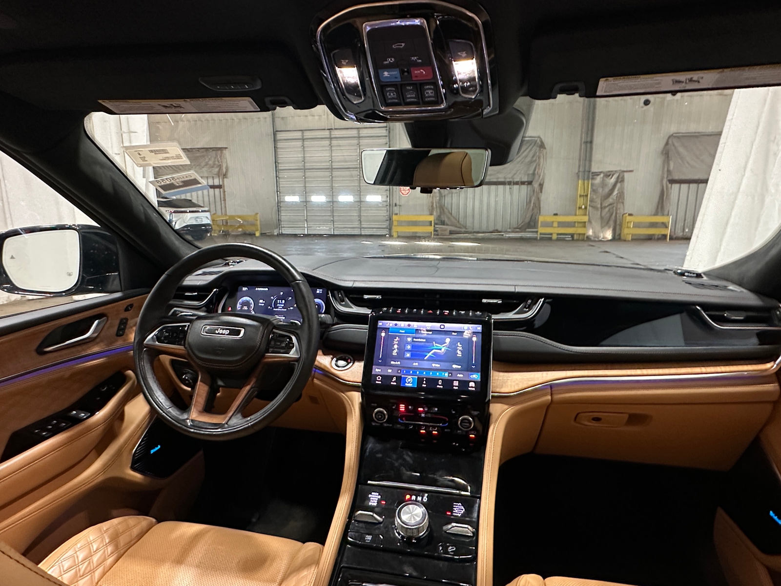 Thumbnail: 2023 Jeep Grand Cherokee L - 2