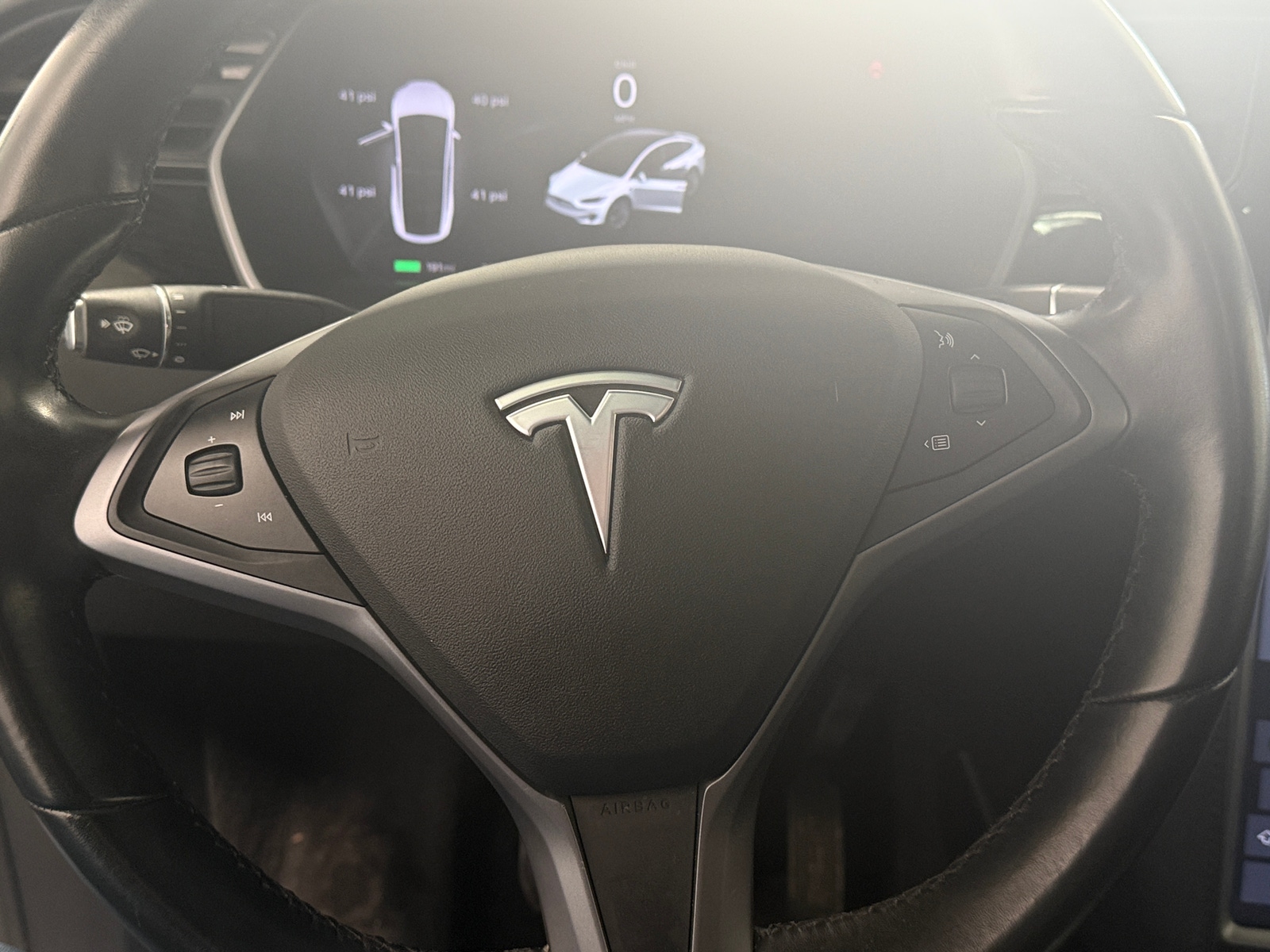 Thumbnail: 2018 Tesla Model X - 4