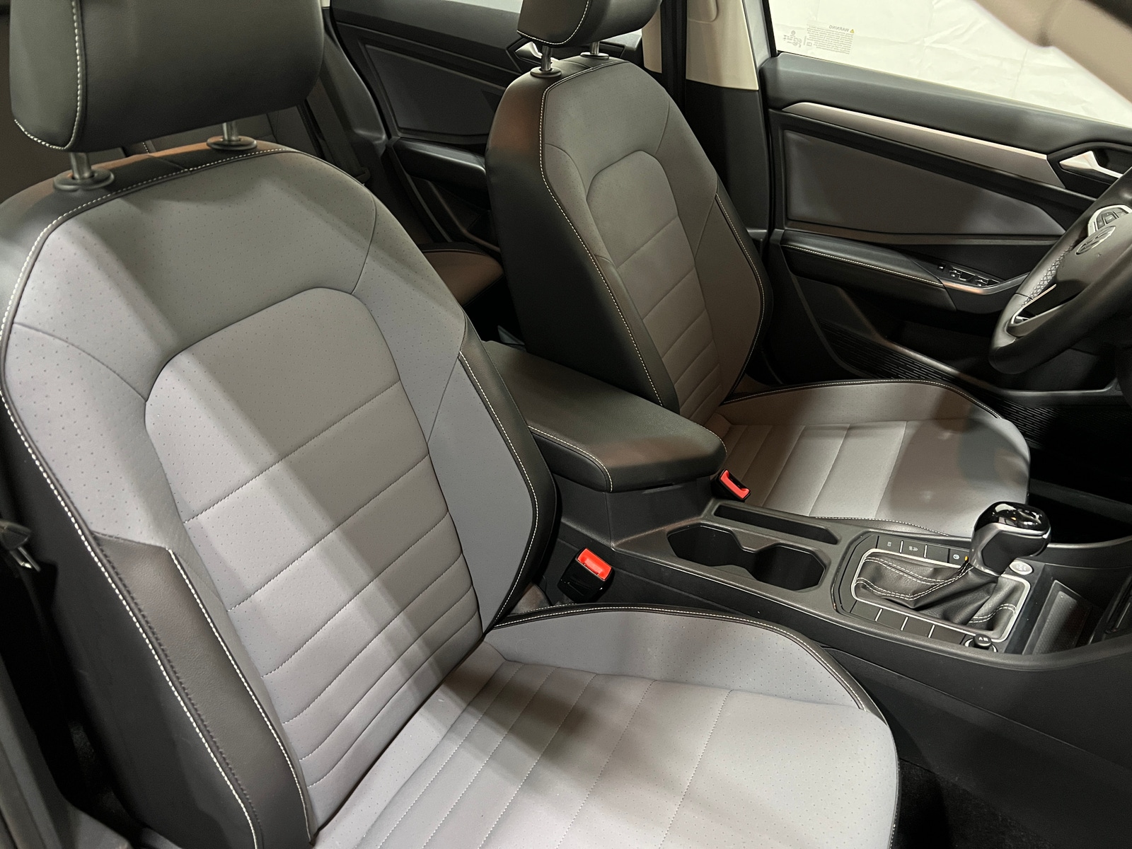 Thumbnail: 2025 Volkswagen Jetta - 2