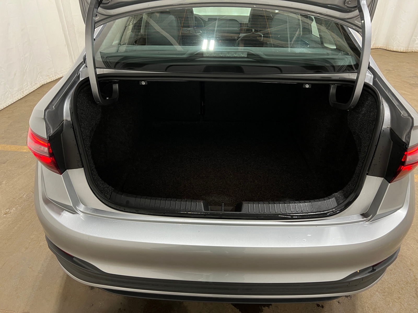 Thumbnail: 2025 Volkswagen Jetta - 7