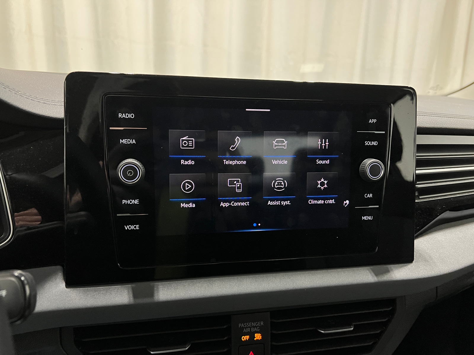 Thumbnail: 2025 Volkswagen Jetta - 4