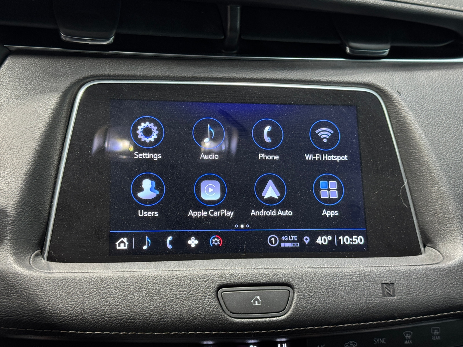 Thumbnail: 2021 Cadillac XT4 - 3