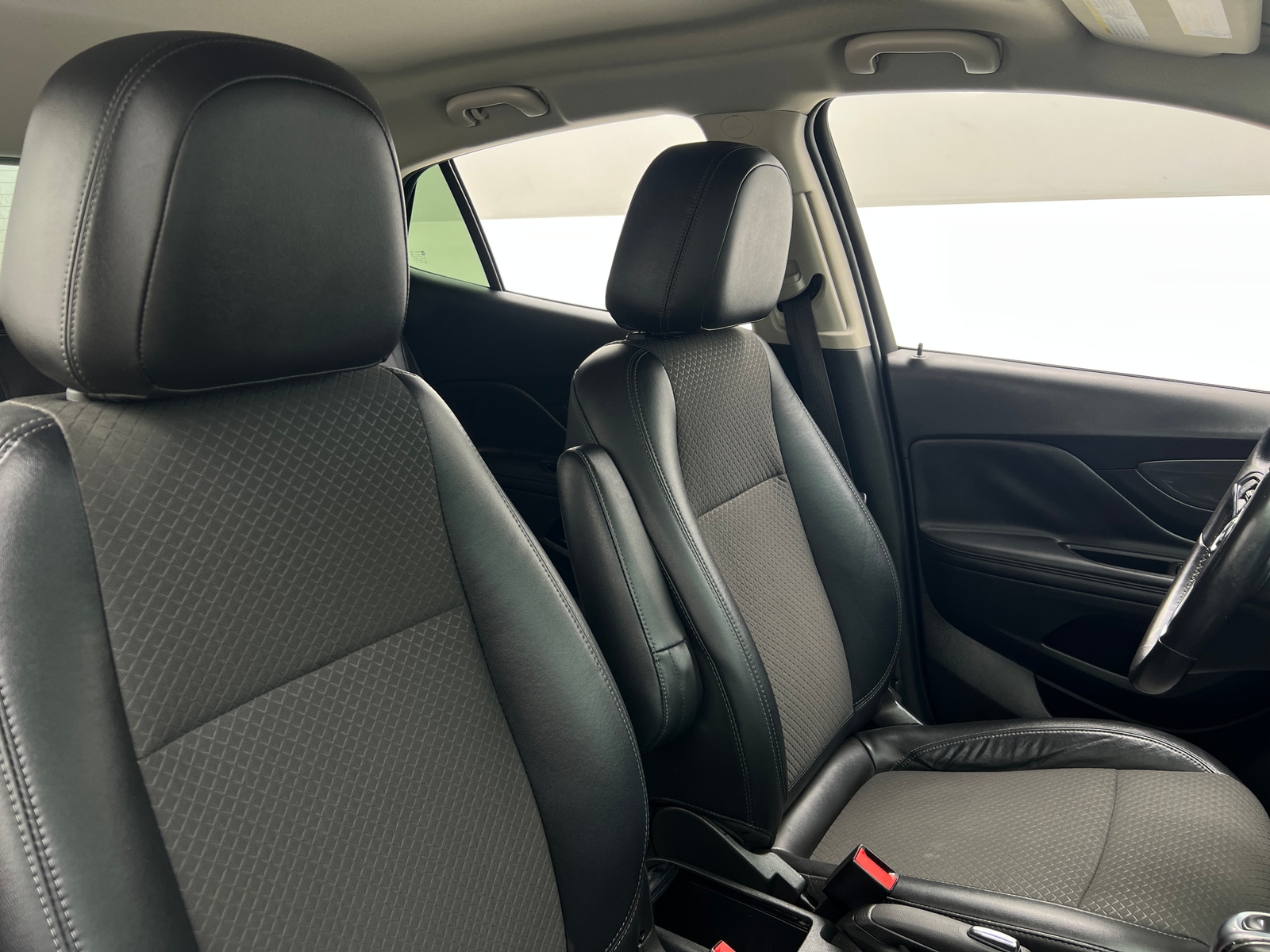 Thumbnail: 2017 Buick Encore - 2