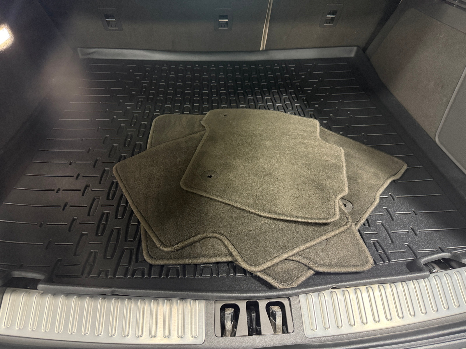 Thumbnail: 2020 Lincoln Nautilus - 6