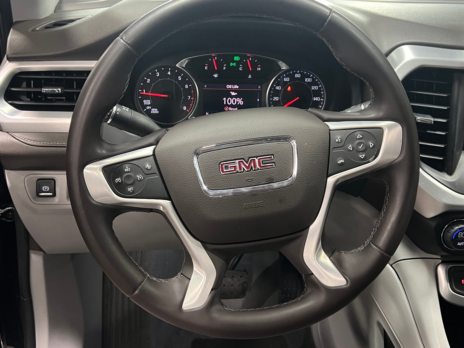 Thumbnail: 2023 GMC Acadia - 4