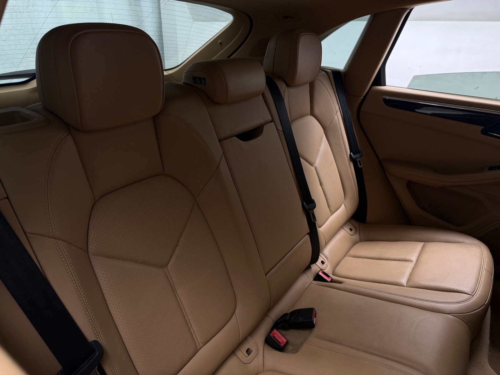 Thumbnail: 2016 Porsche Macan - 5