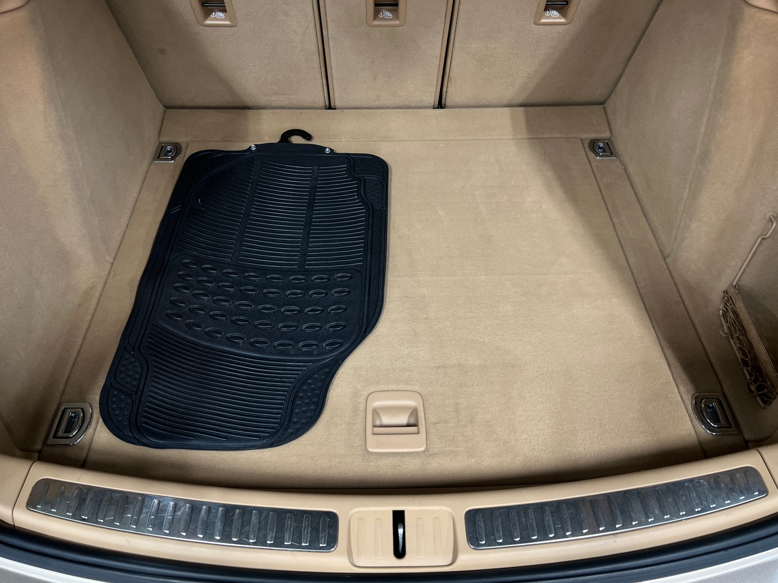 Thumbnail: 2016 Porsche Macan - 6