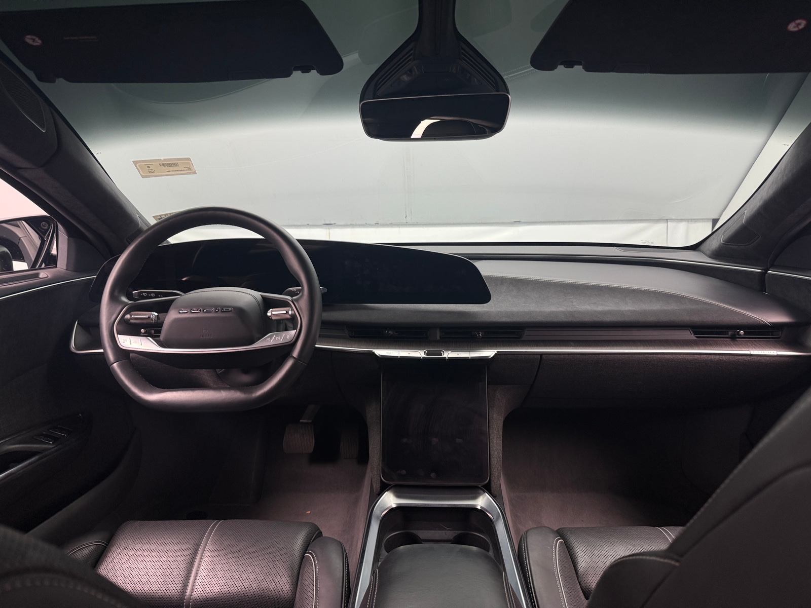 Thumbnail: 2022 Lucid Air - 2