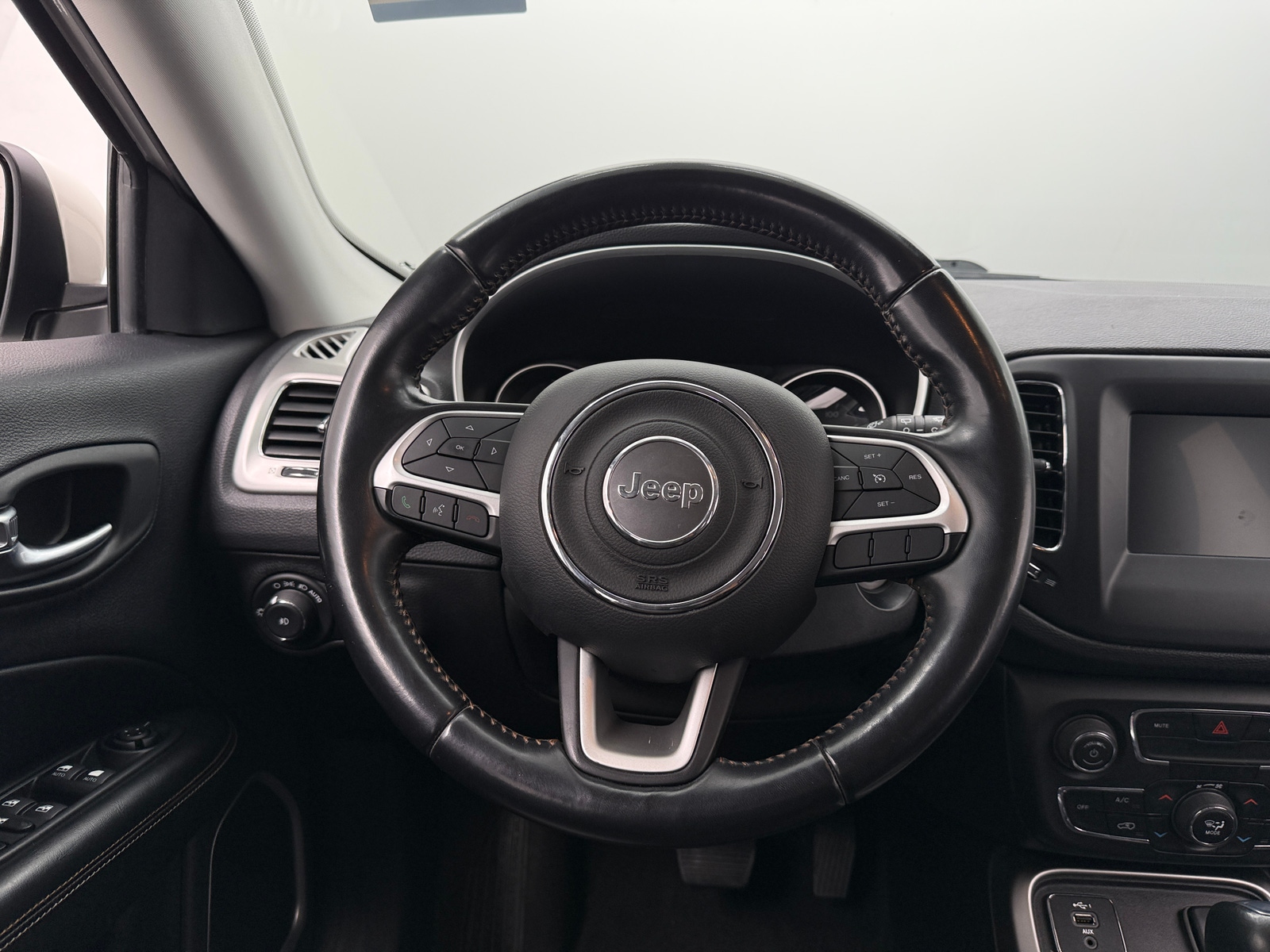 Thumbnail: 2020 Jeep Compass - 5