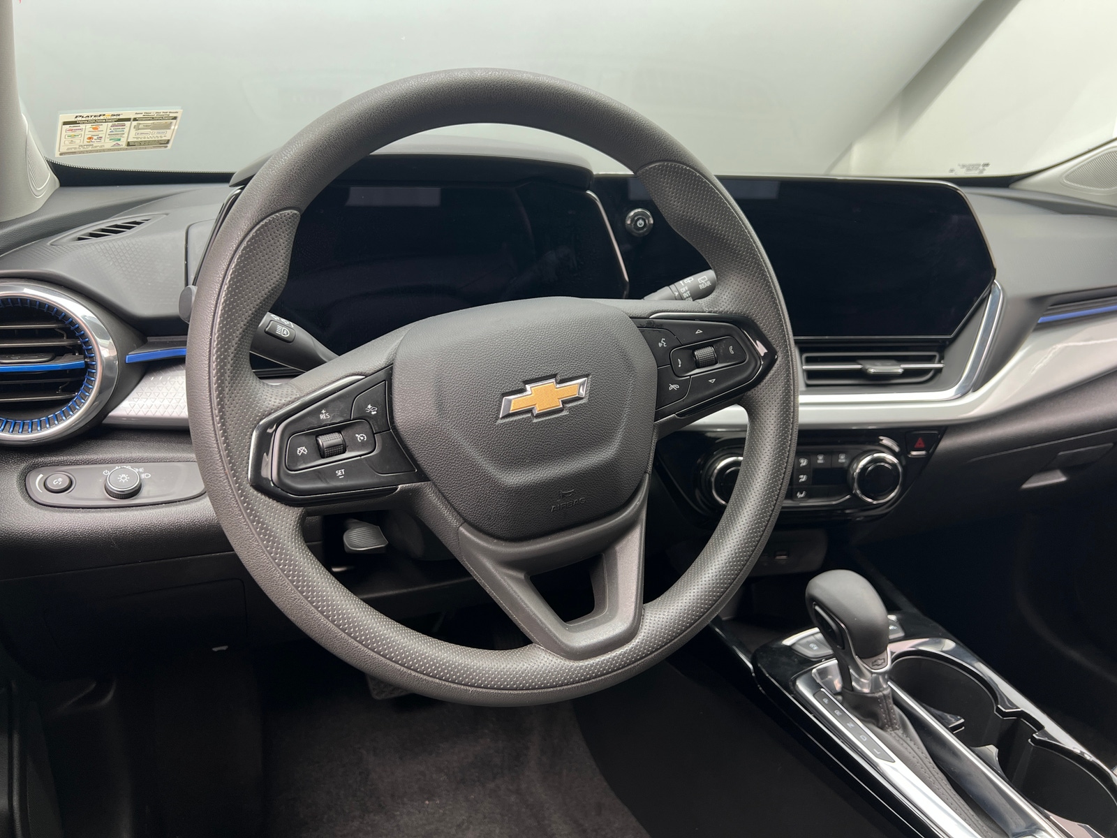 Thumbnail: 2025 Chevrolet Trax - 5