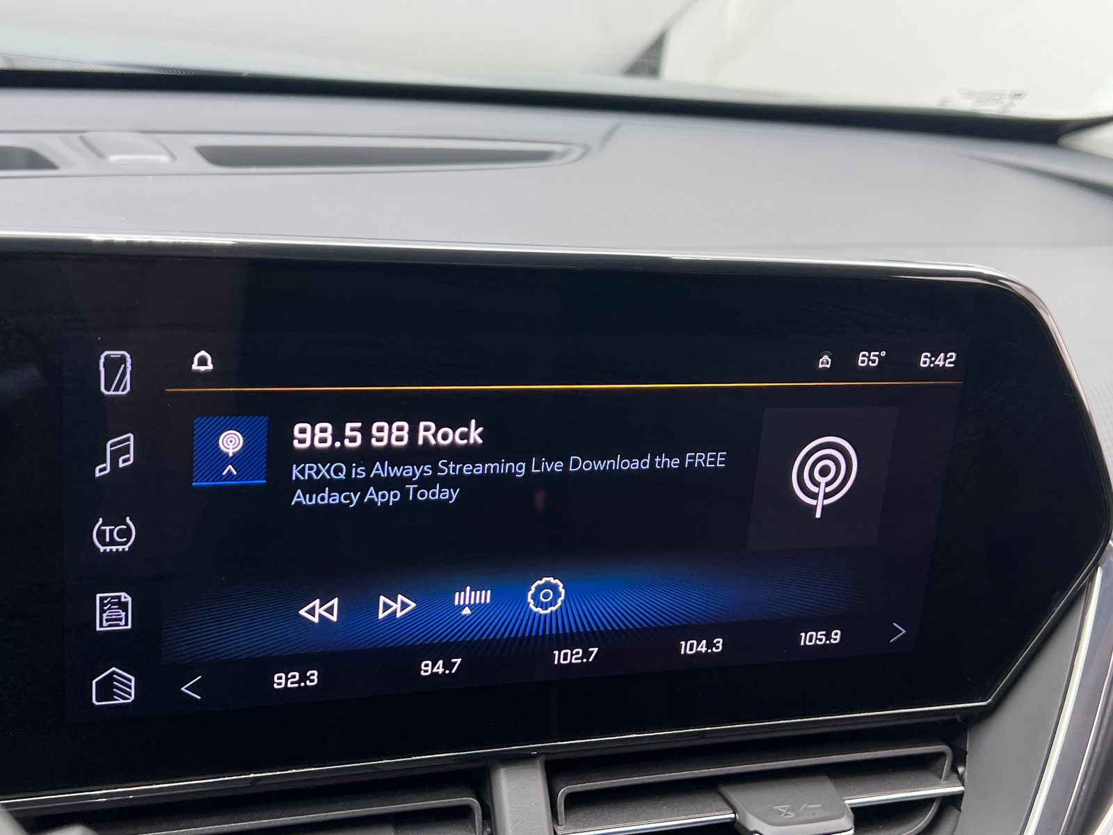 Thumbnail: 2025 Chevrolet Trax - 4