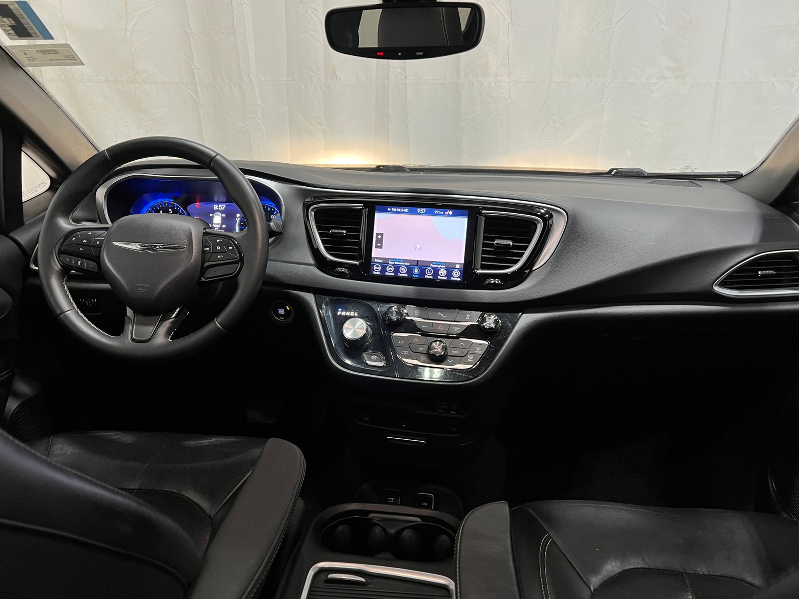 Thumbnail: 2018 Chrysler Pacifica - 2