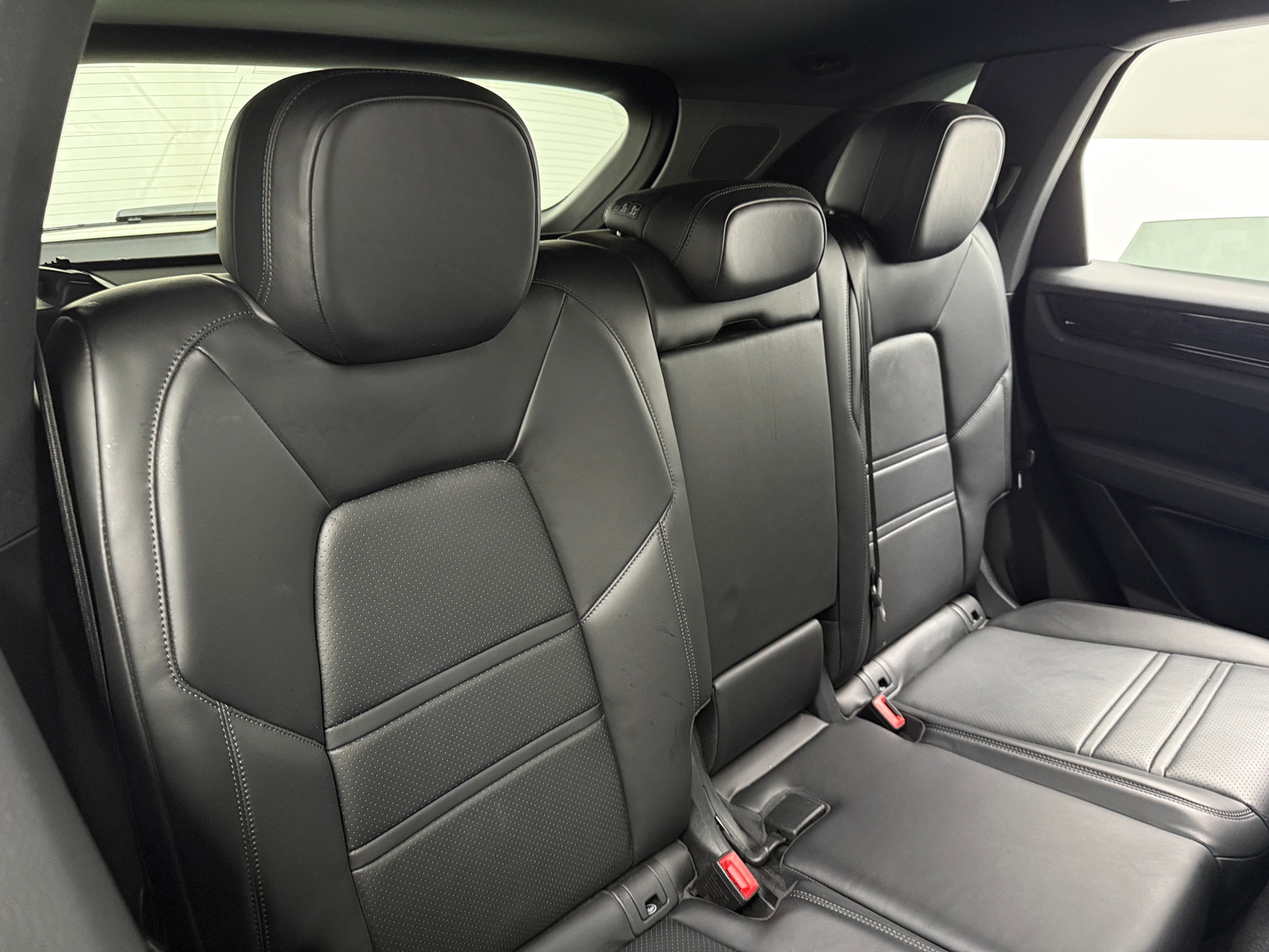 Thumbnail: 2023 Porsche Cayenne - 5