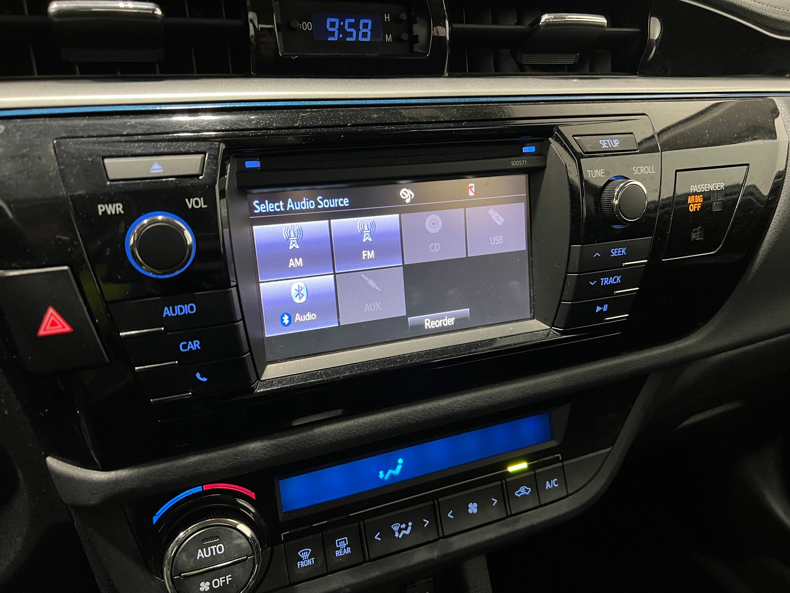 Thumbnail: 2016 Toyota Corolla - 4