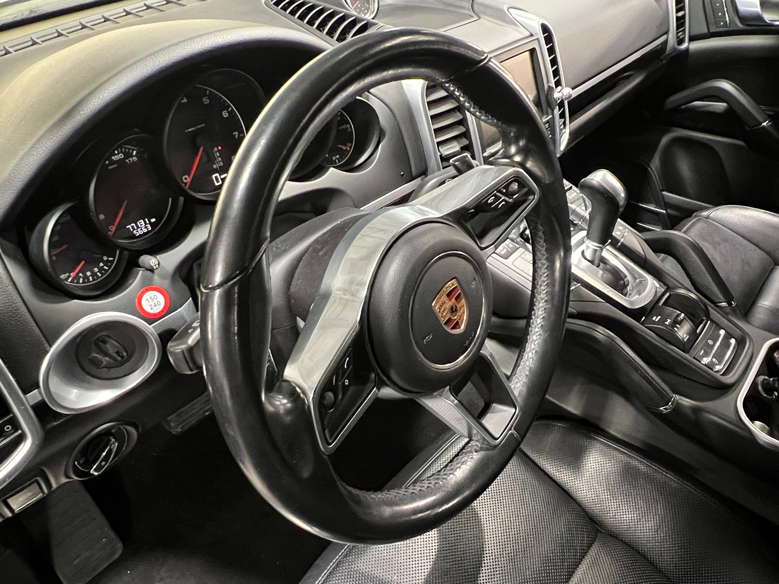 Thumbnail: 2016 Porsche Cayenne - 4