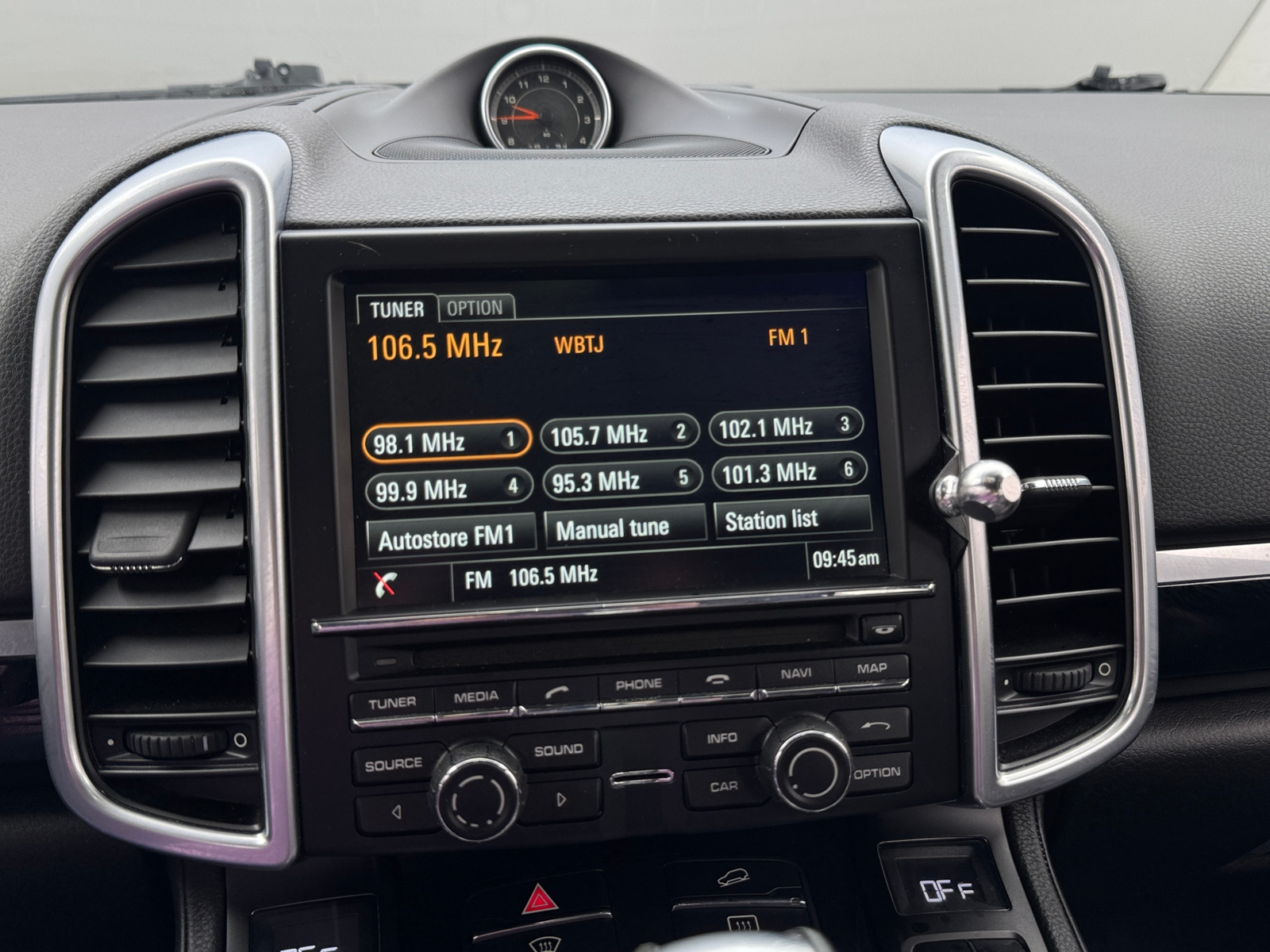 Thumbnail: 2016 Porsche Cayenne - 3