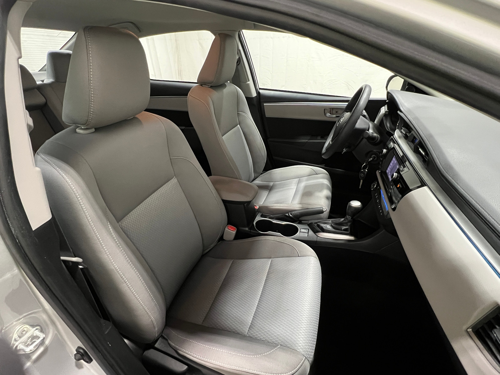 Thumbnail: 2016 Toyota Corolla - 2