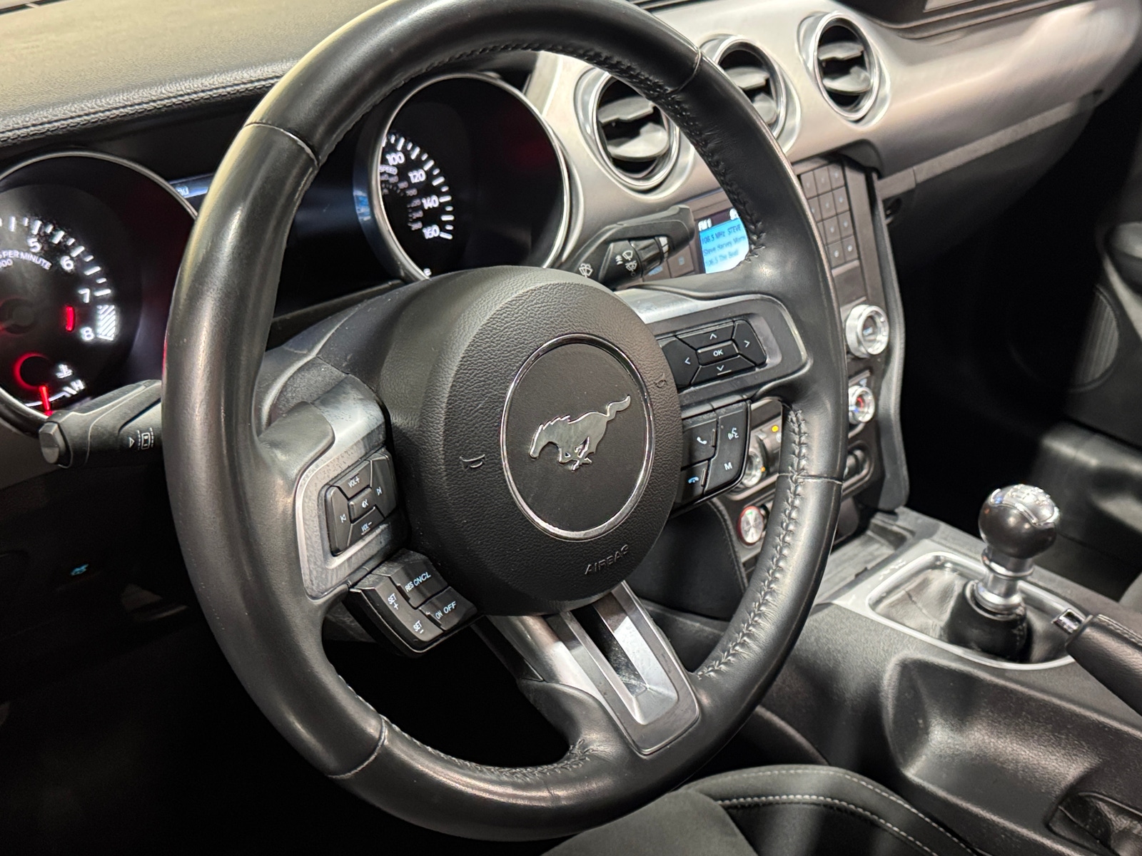 Thumbnail: 2022 Ford Mustang - 4