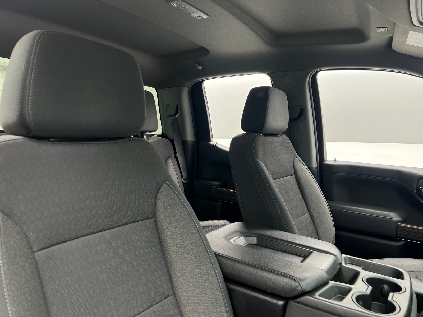 Thumbnail: 2020 Chevrolet Silverado 1500 - 2