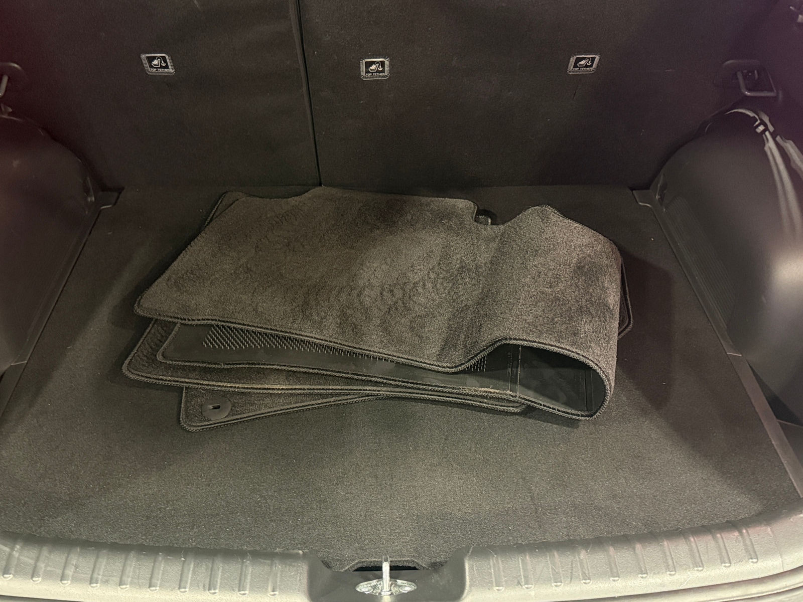 Thumbnail: 2023 Kia Niro - 7