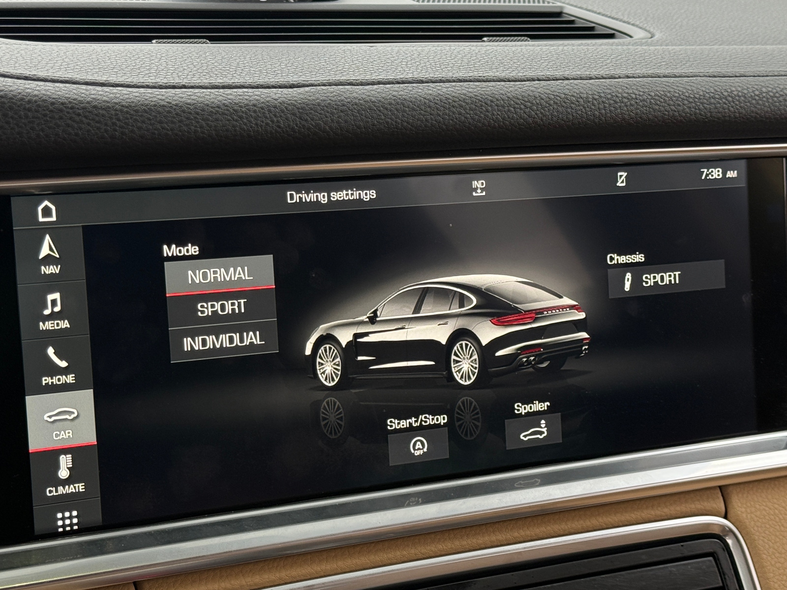 Thumbnail: 2018 Porsche Panamera - 3