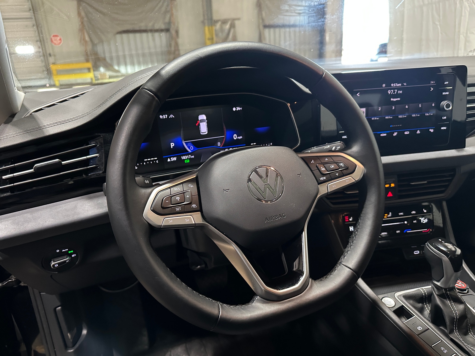 Thumbnail: 2025 Volkswagen Jetta - 4