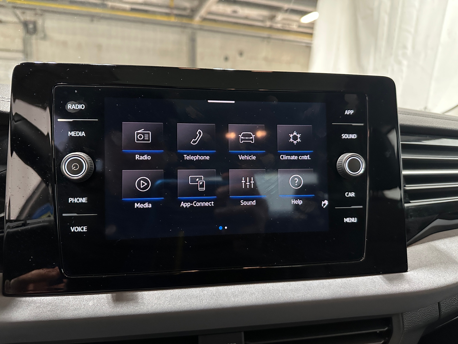 Thumbnail: 2025 Volkswagen Jetta - 3