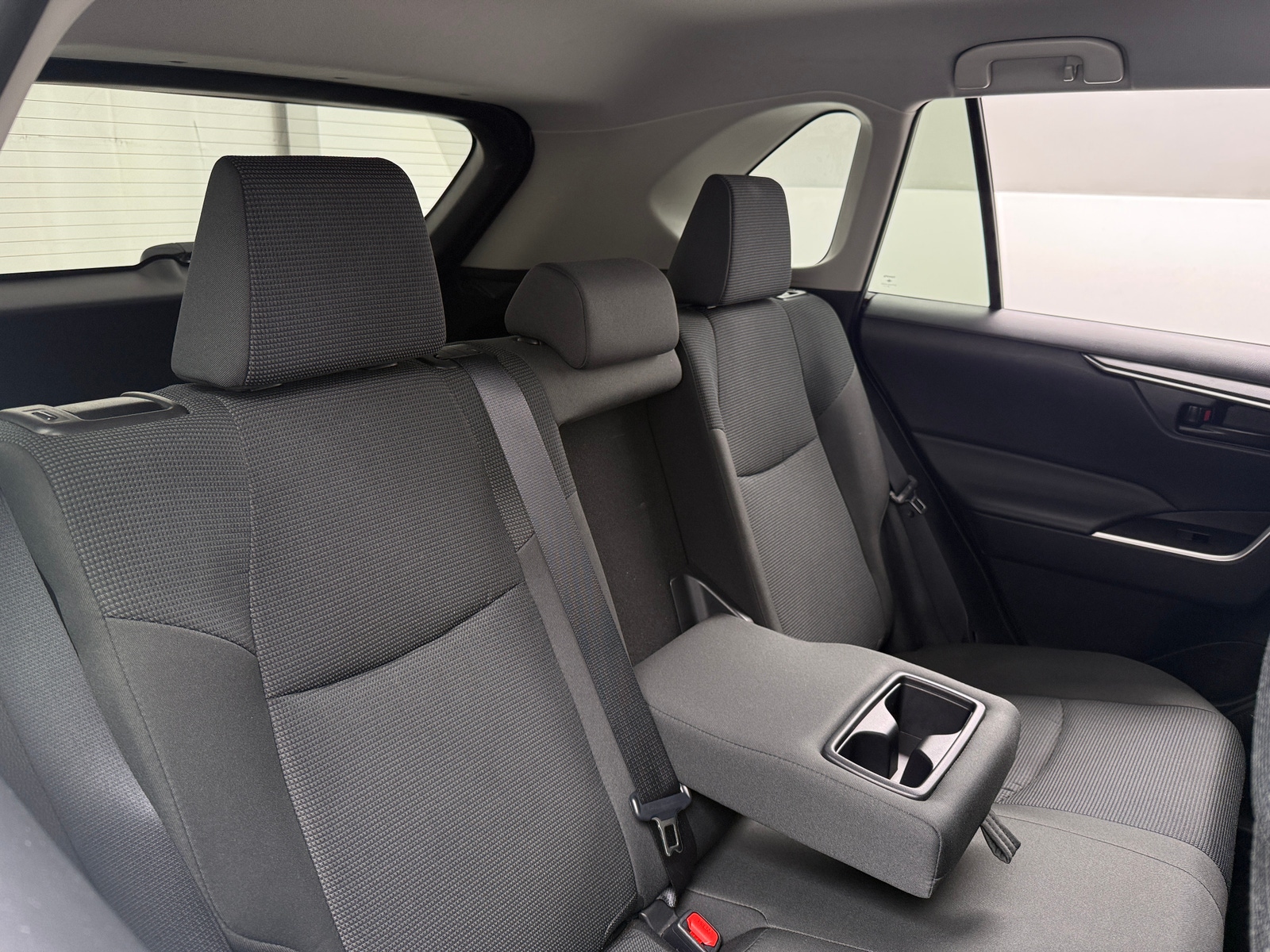 Thumbnail: 2025 Toyota RAV4 - 6