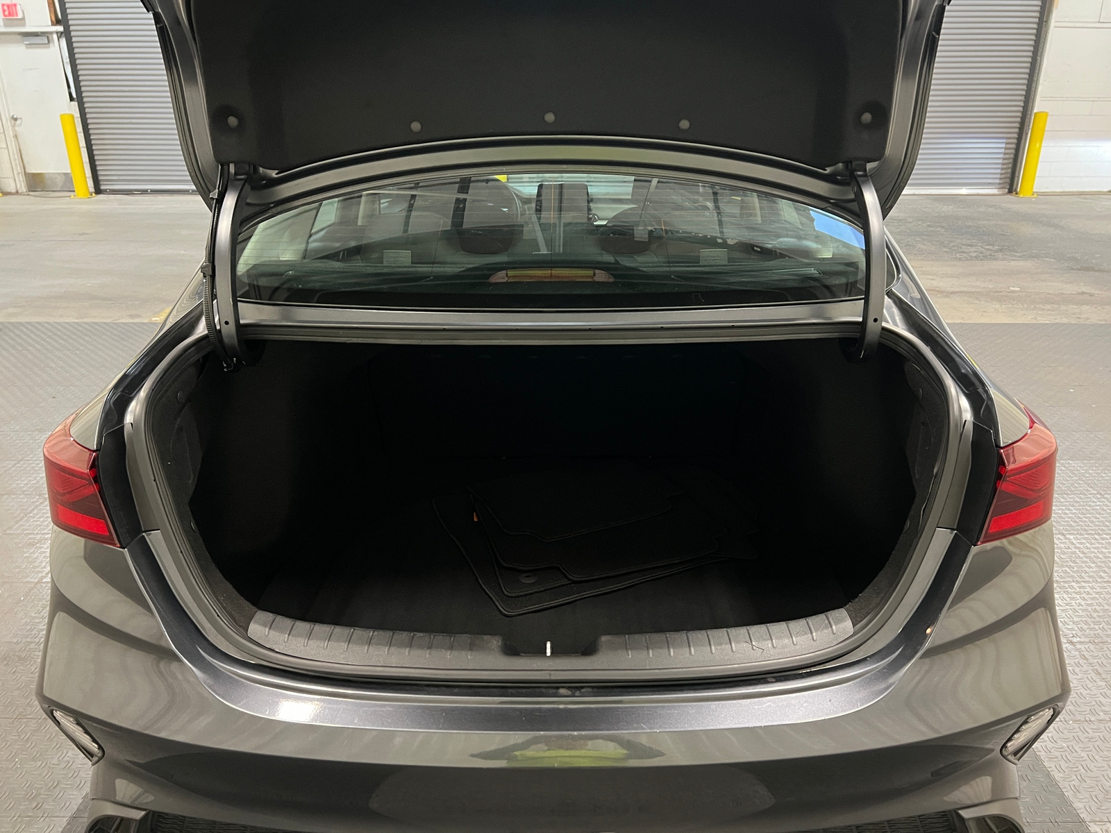 Thumbnail: 2024 Kia Forte - 7