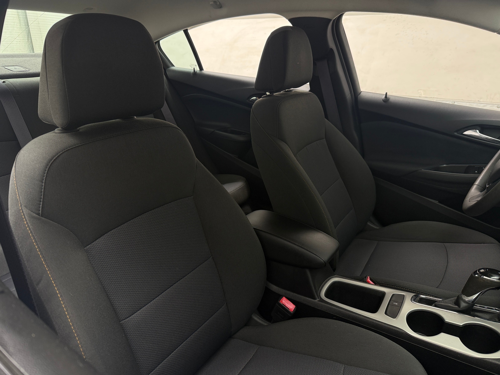 Thumbnail: 2017 Chevrolet Cruze - 2