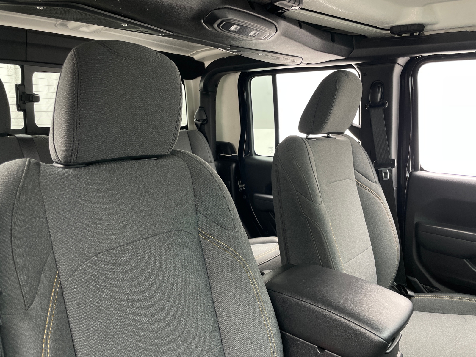 Thumbnail: 2025 Jeep Gladiator - 2