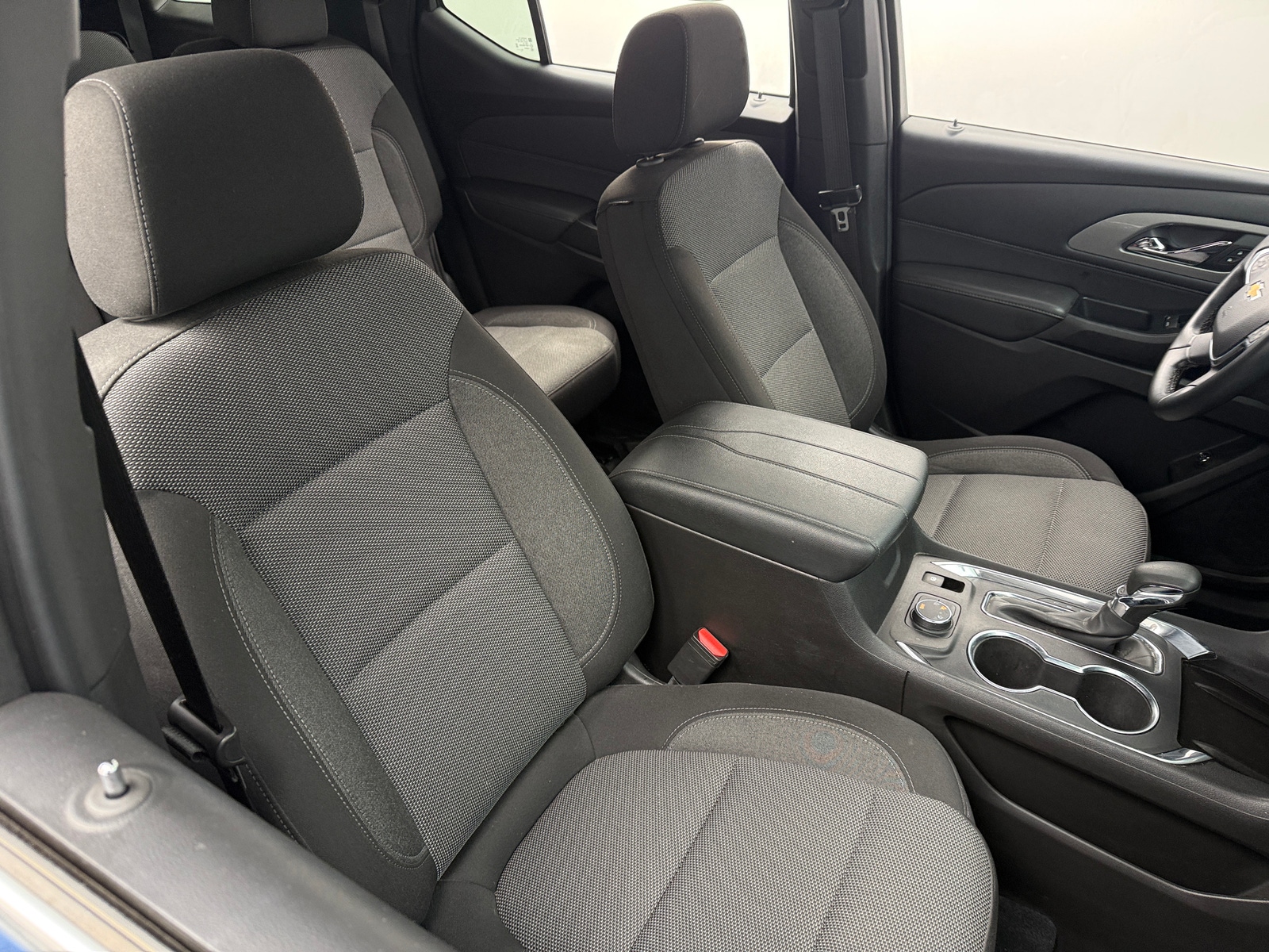 Thumbnail: 2023 Chevrolet Traverse - 2