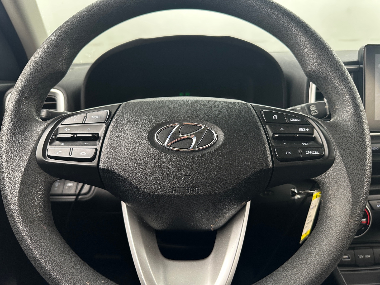 Thumbnail: 2022 Hyundai Venue - 5