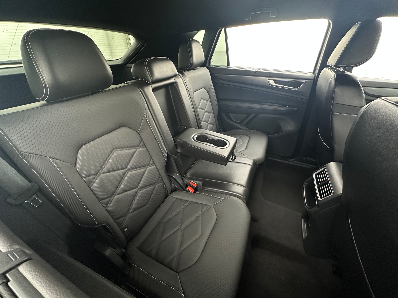 Thumbnail: 2024 Volkswagen Atlas - 5