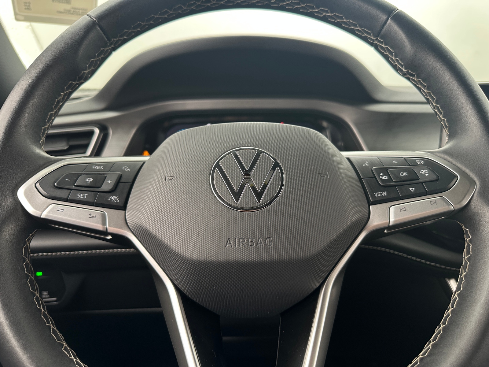 Thumbnail: 2024 Volkswagen Atlas - 4