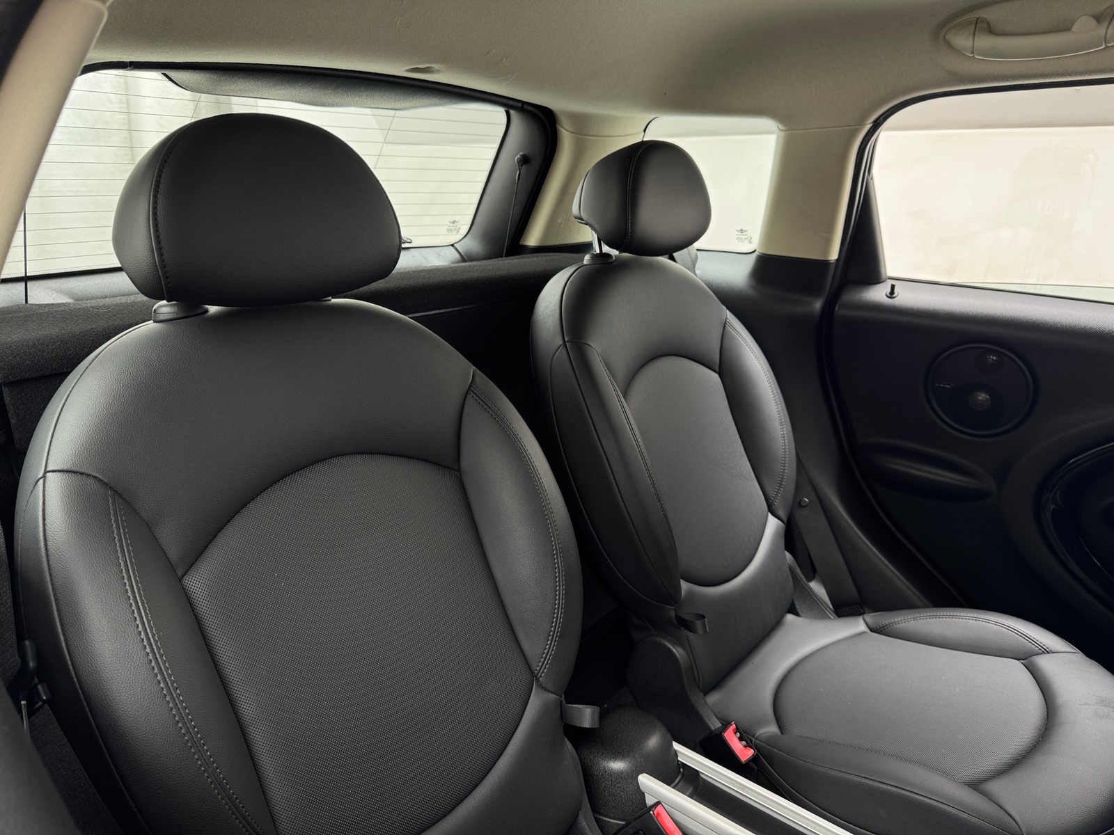 Thumbnail: 2012 MINI Cooper Countryman - 5