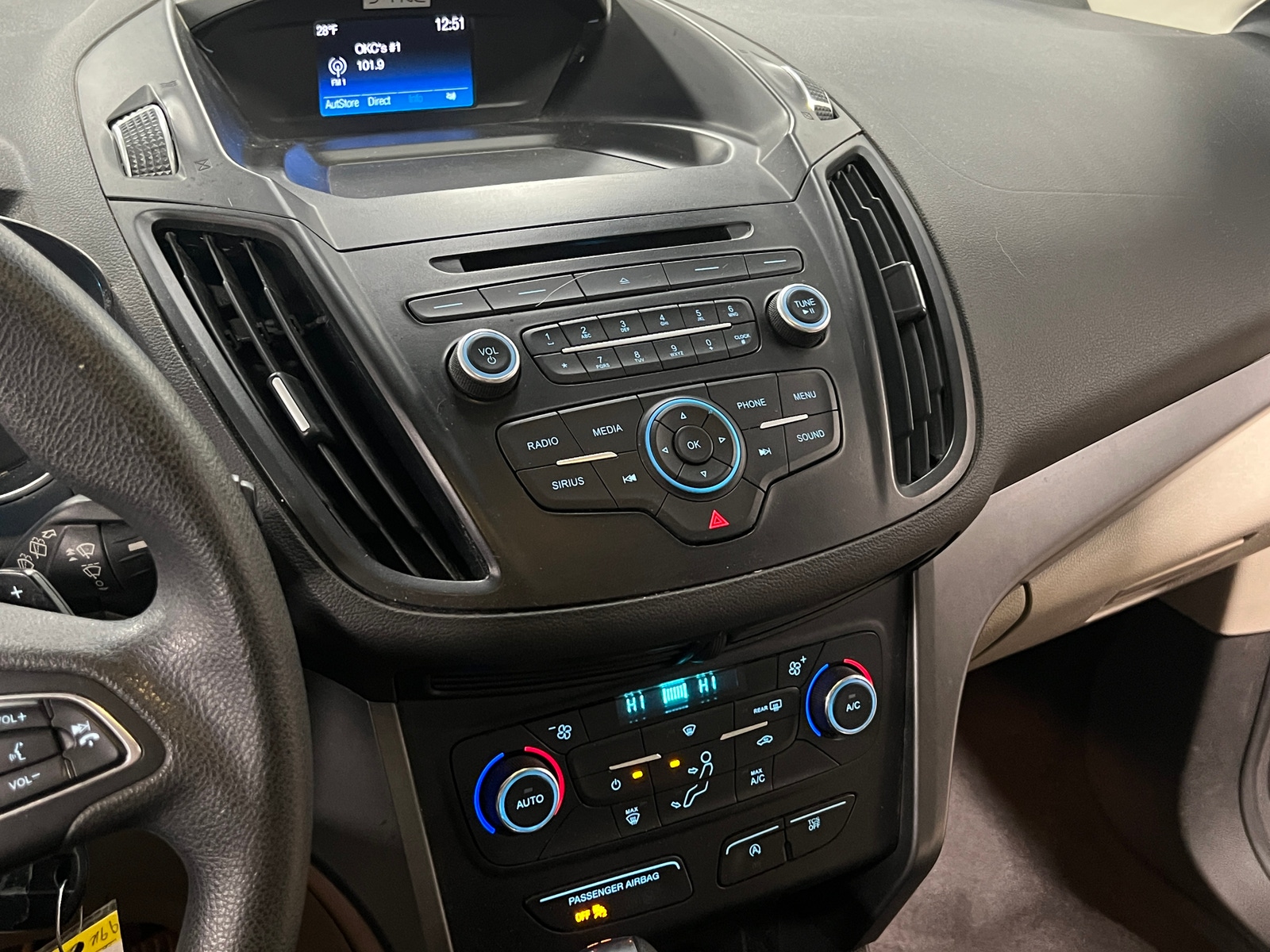 Thumbnail: 2017 Ford Escape - 4