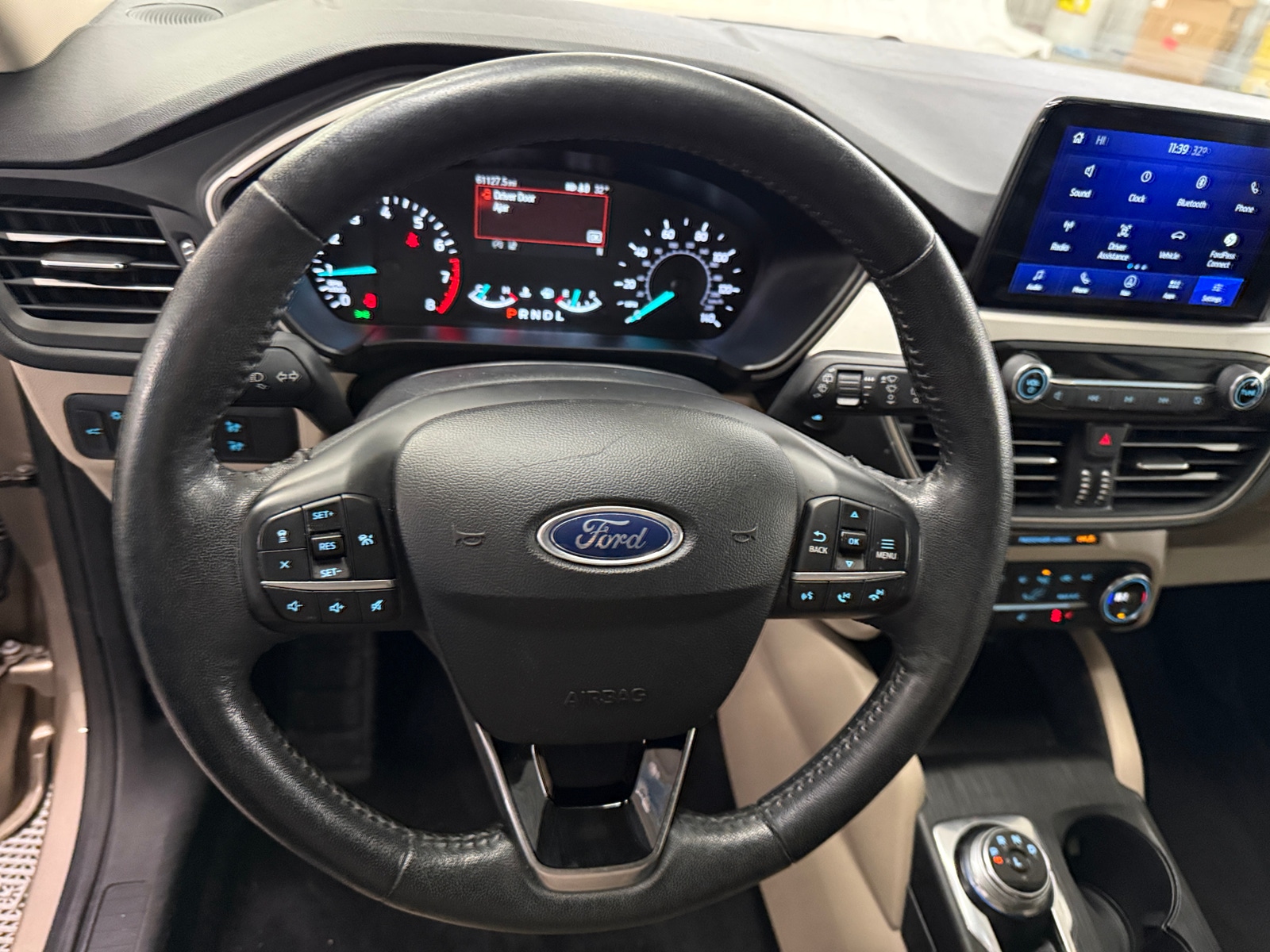 Thumbnail: 2020 Ford Escape - 4