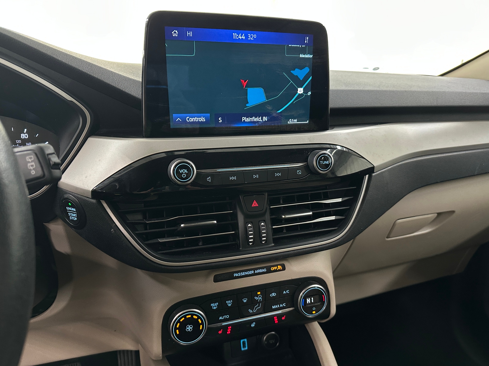 Thumbnail: 2020 Ford Escape - 3